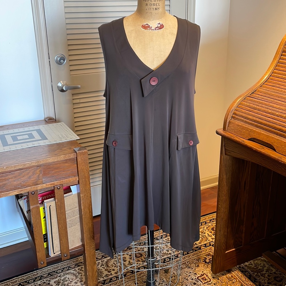 Terra SJ Apparel brown vintage style slinky dress.